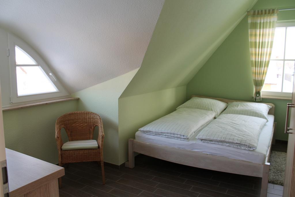 Fischer'S Ferienhaus Ruegen Mit Sauna Und Kamin Ummanz Quarto foto